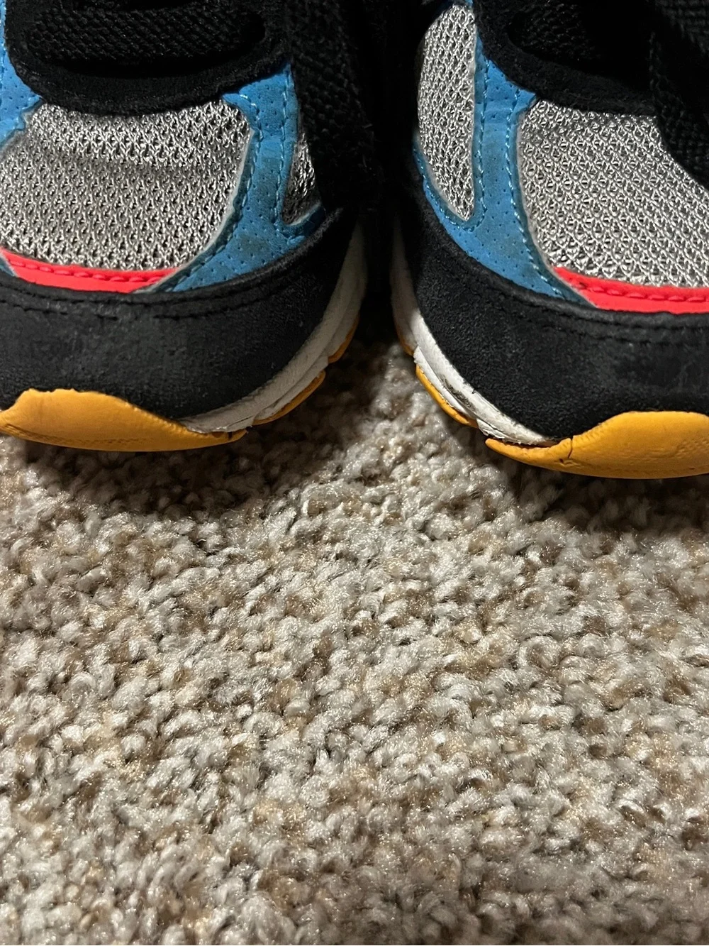New Balance 990 v4 Wild Style - Picture 5 of 9